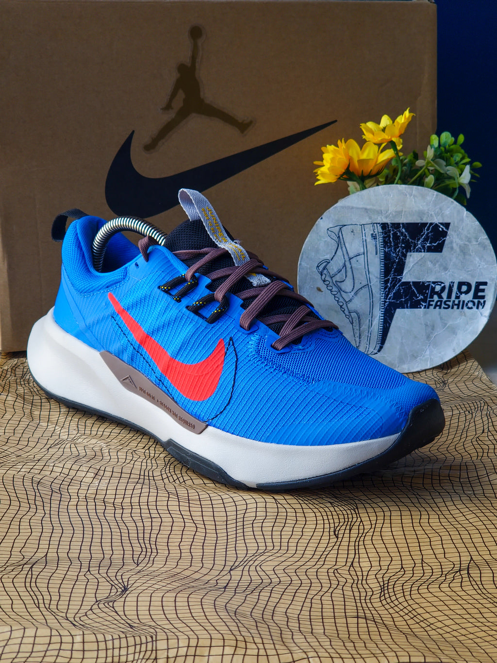 NIKE NEUF