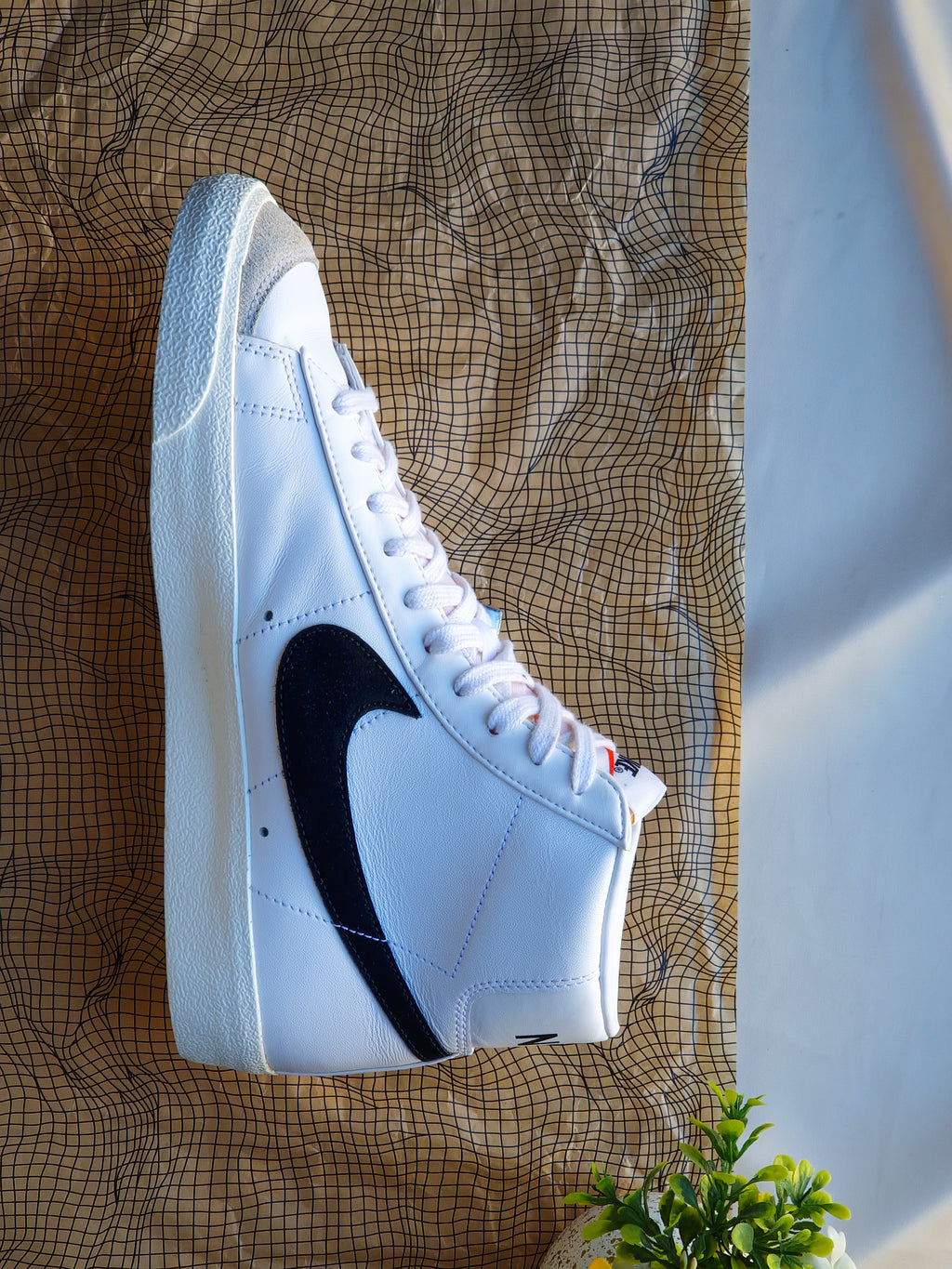 NIKE