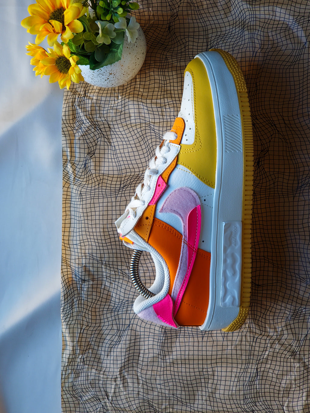 NIKE