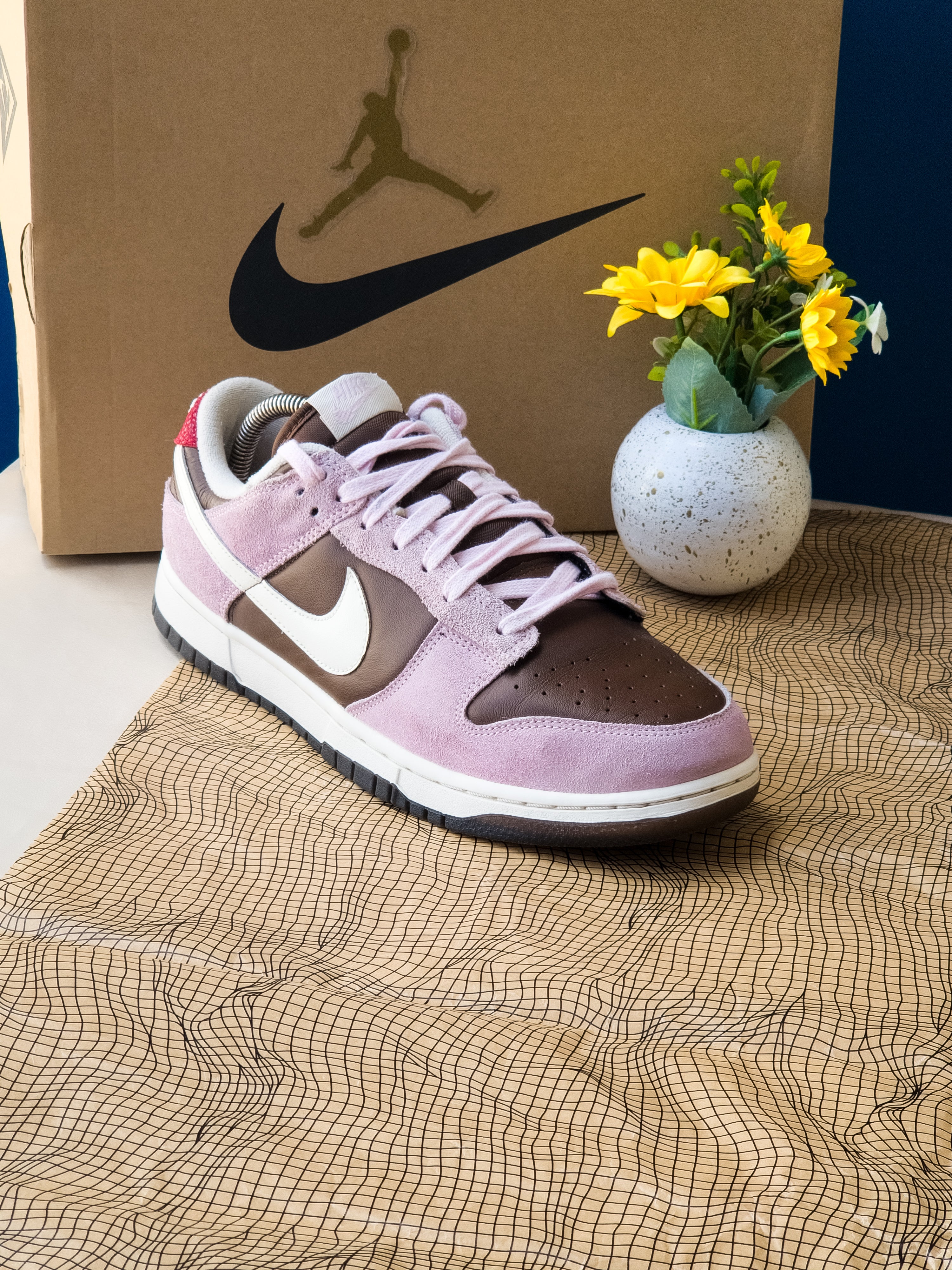 NIKE