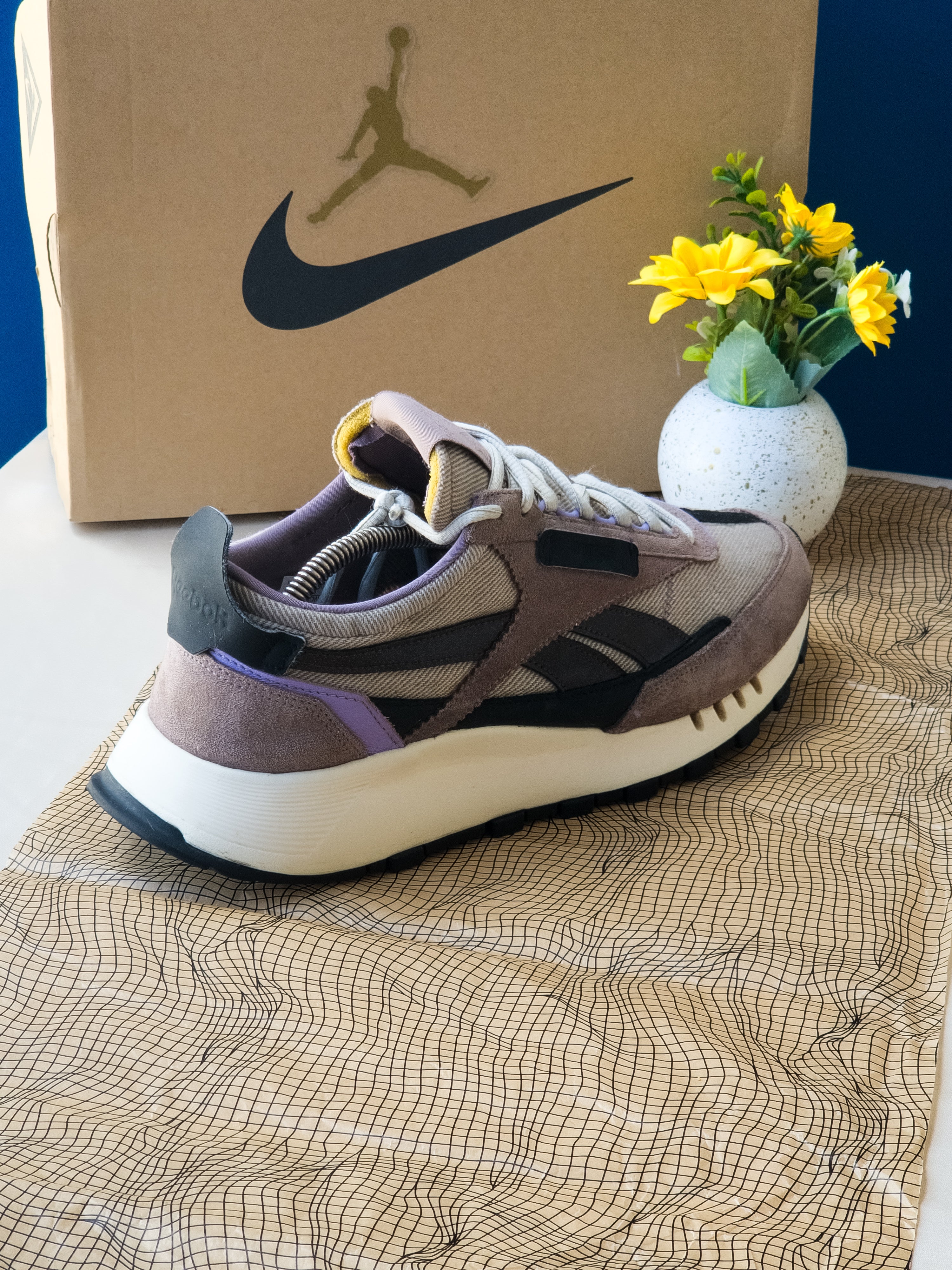 REEBOK