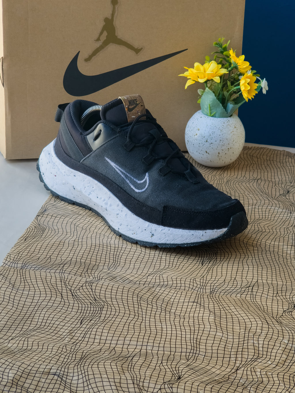 NIKE