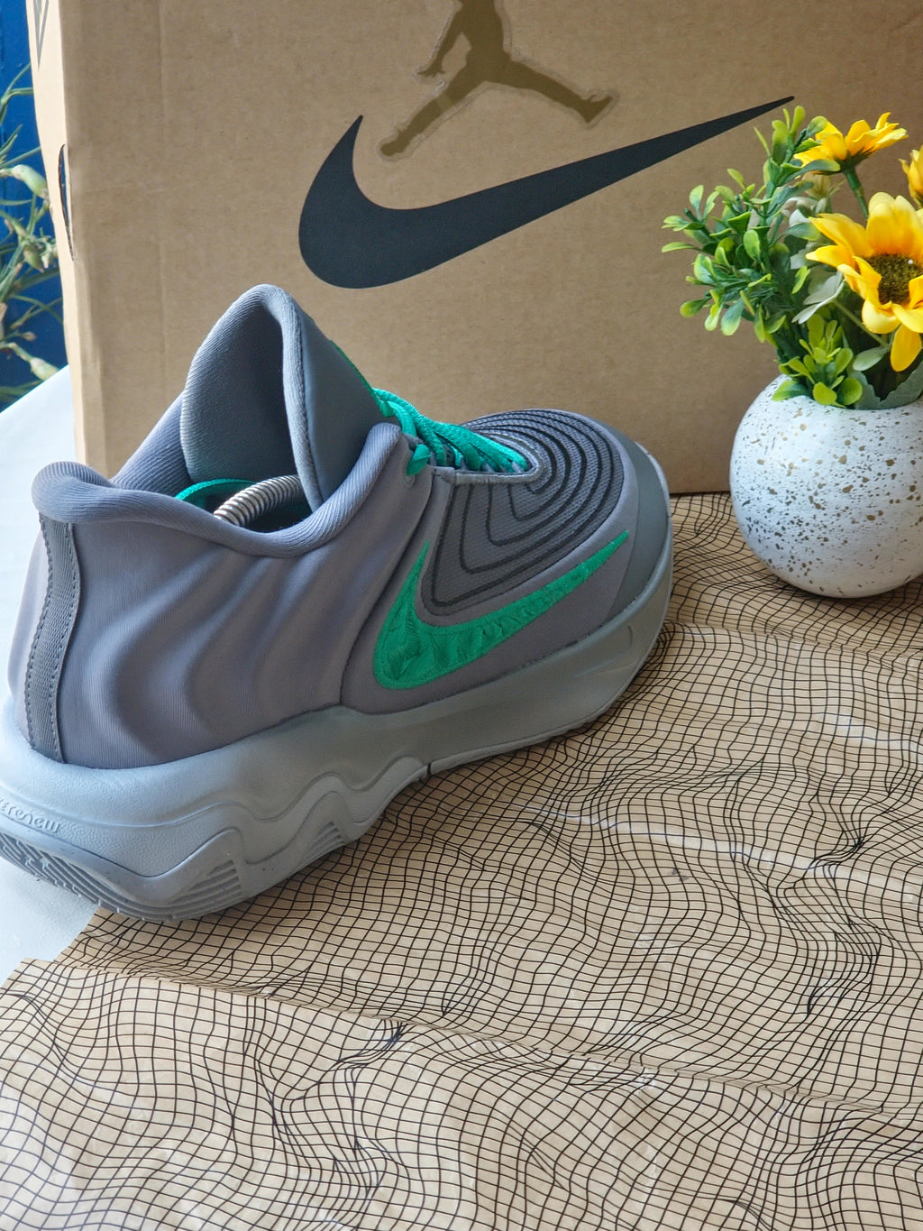 NIKE NEUF
