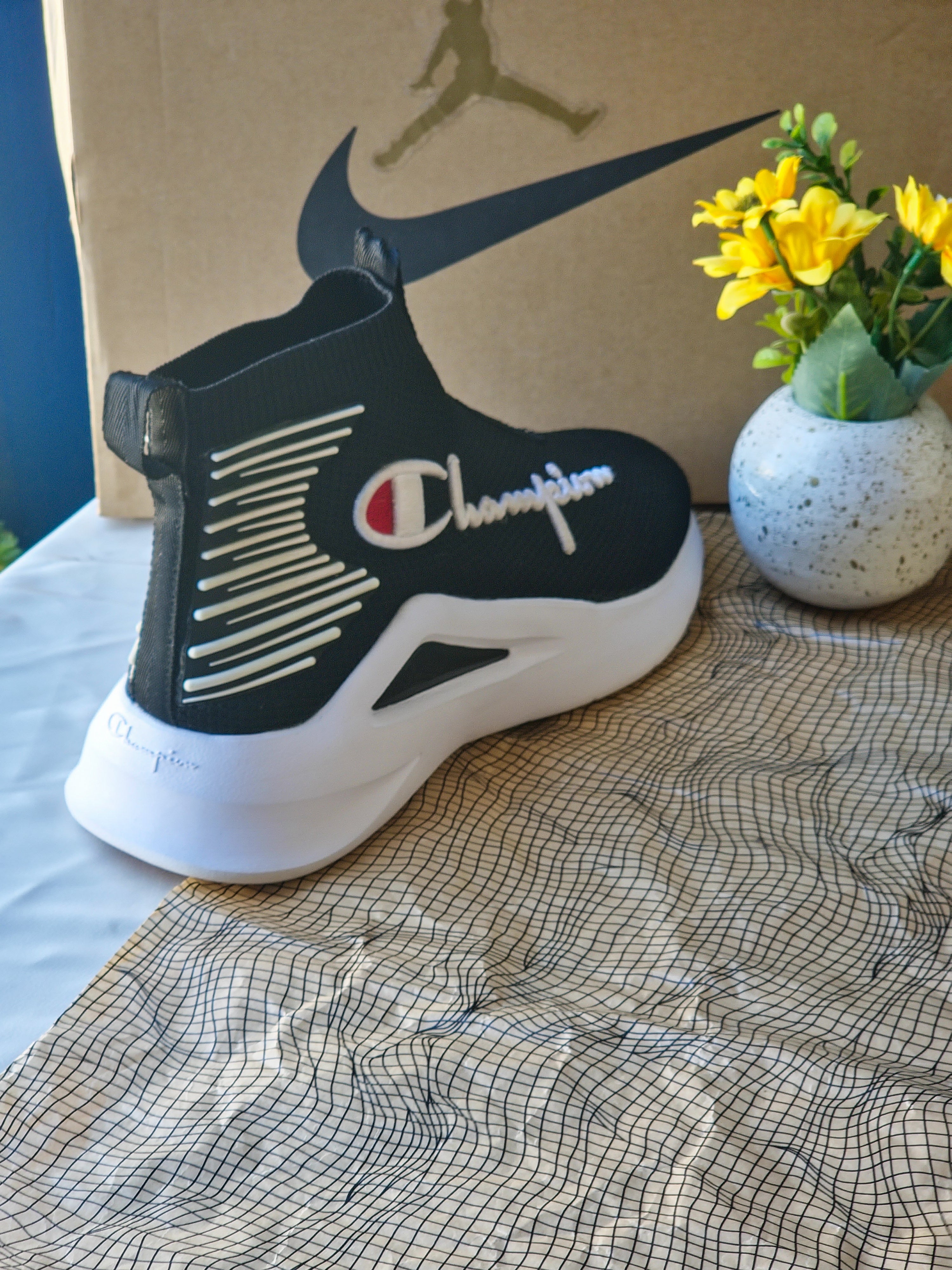 CHAMPION