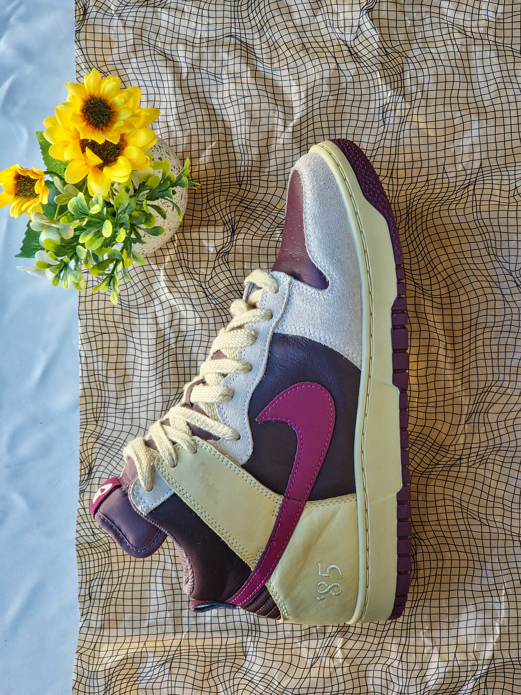 NIKE