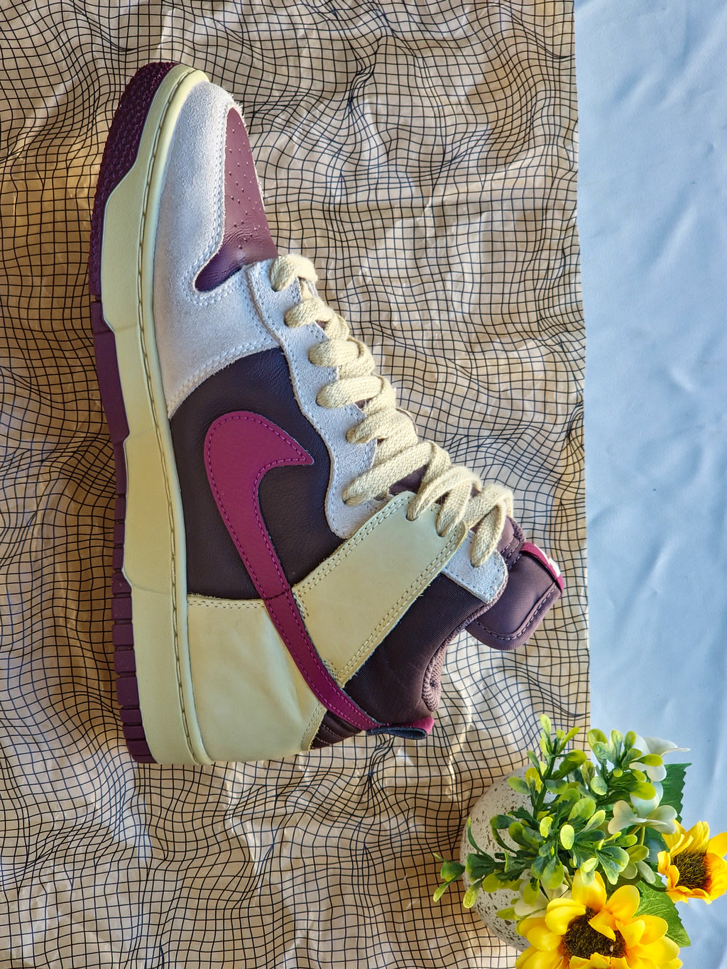 NIKE