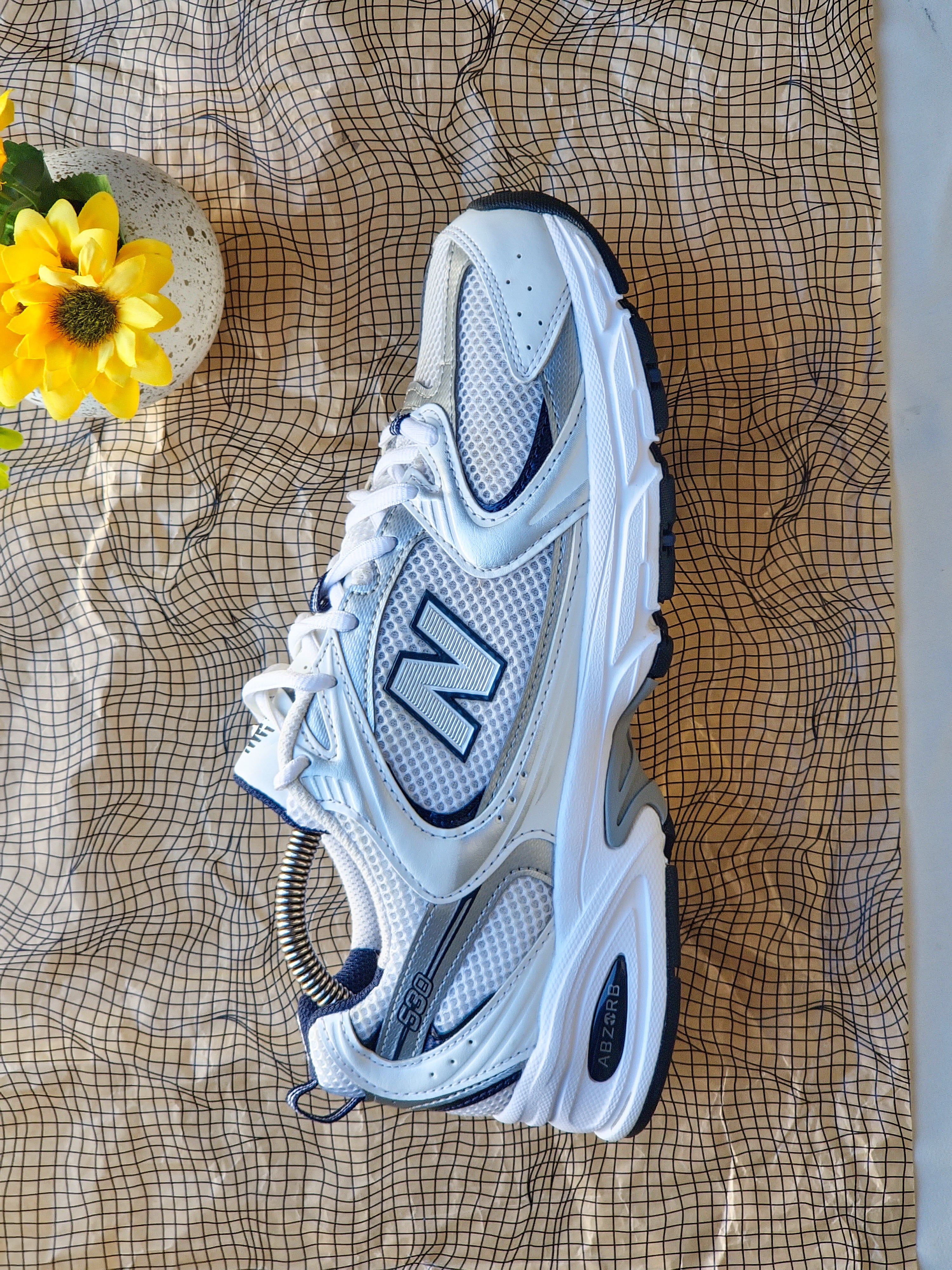 NEW BALANCE