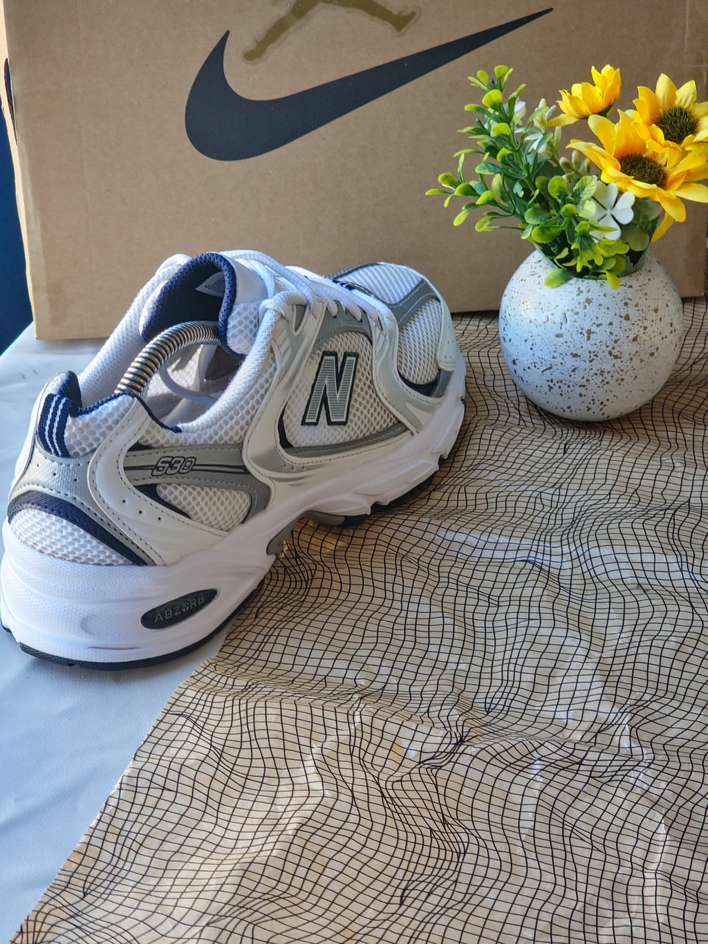 NEW BALANCE
