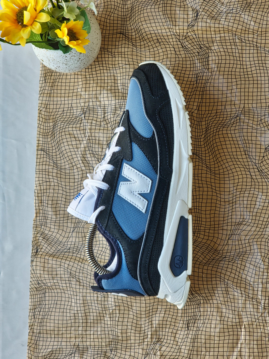 NEW BALANCE