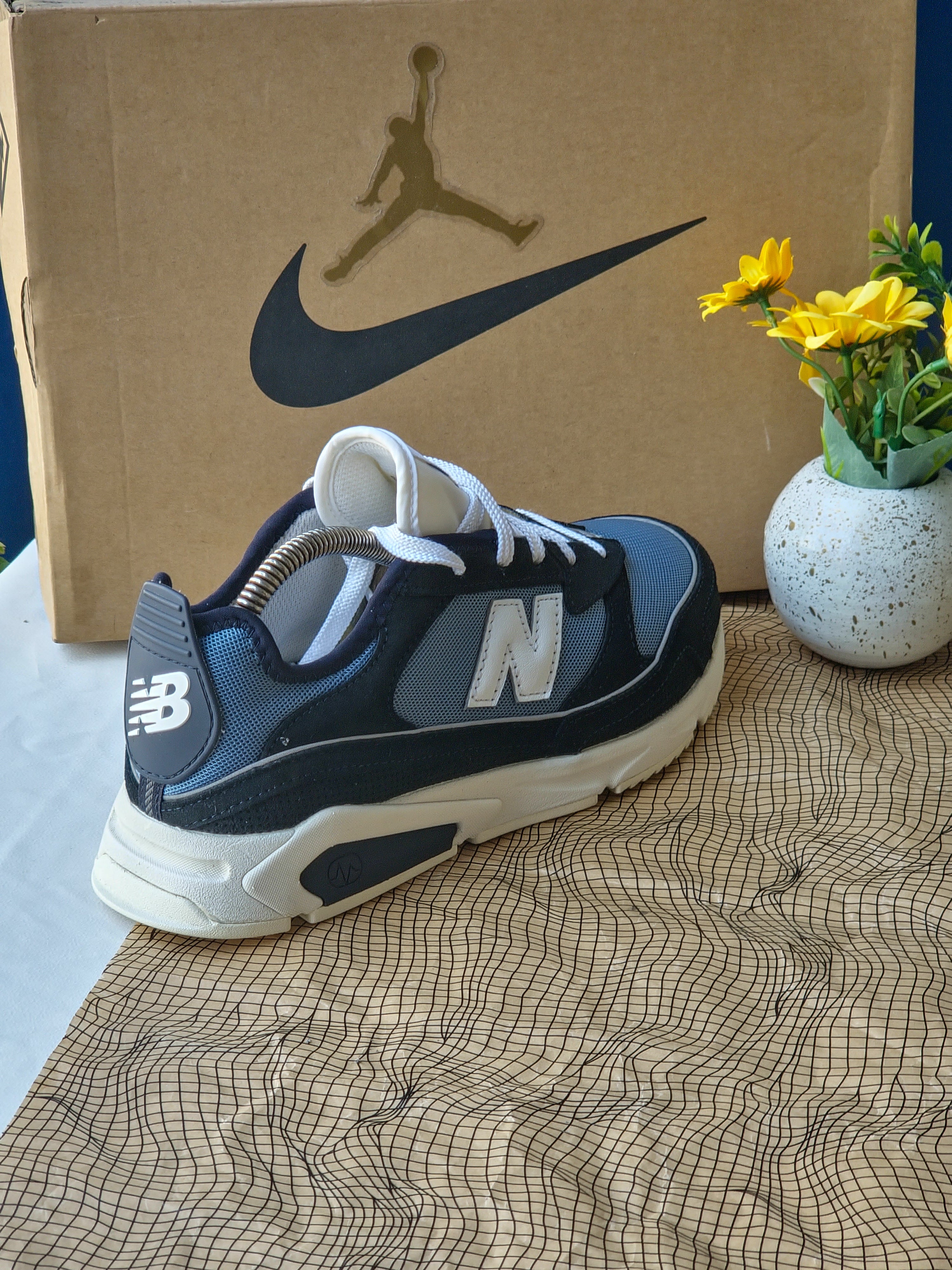 NEW BALANCE