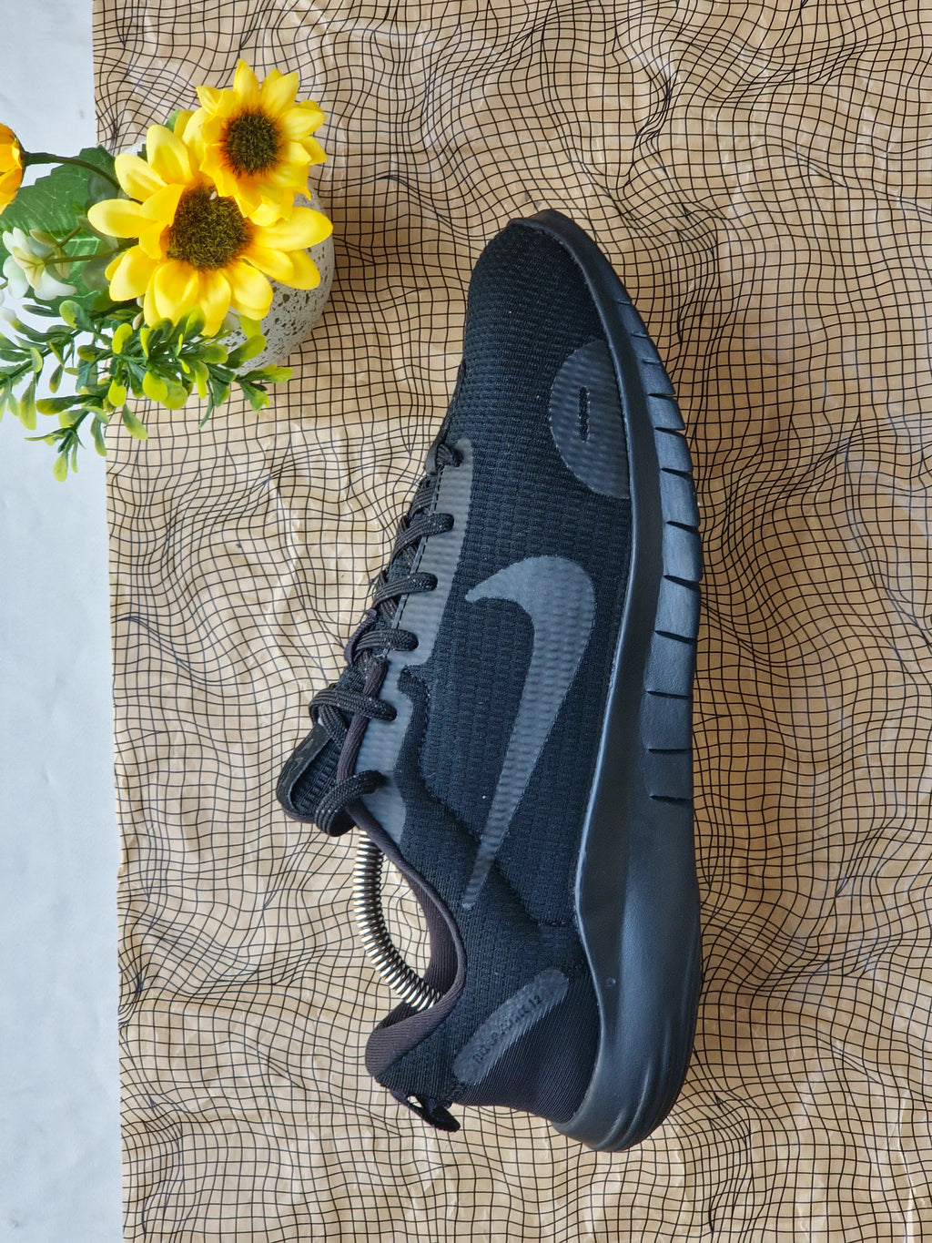 NIKE