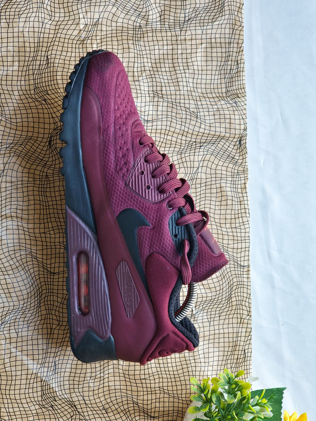 NIKE