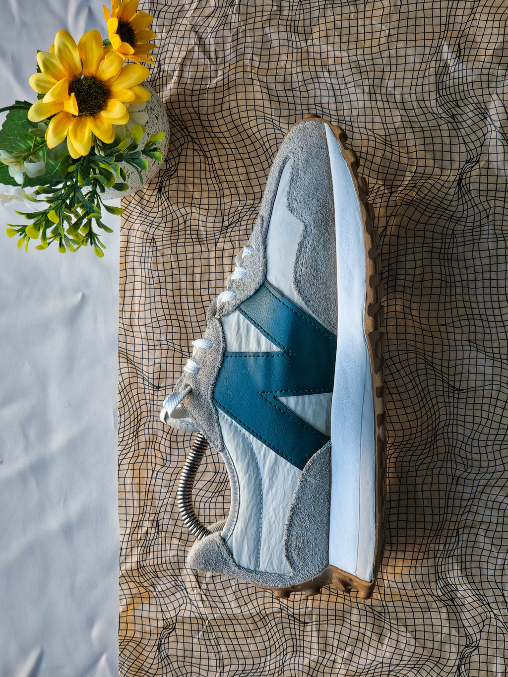 NEW BALANCE