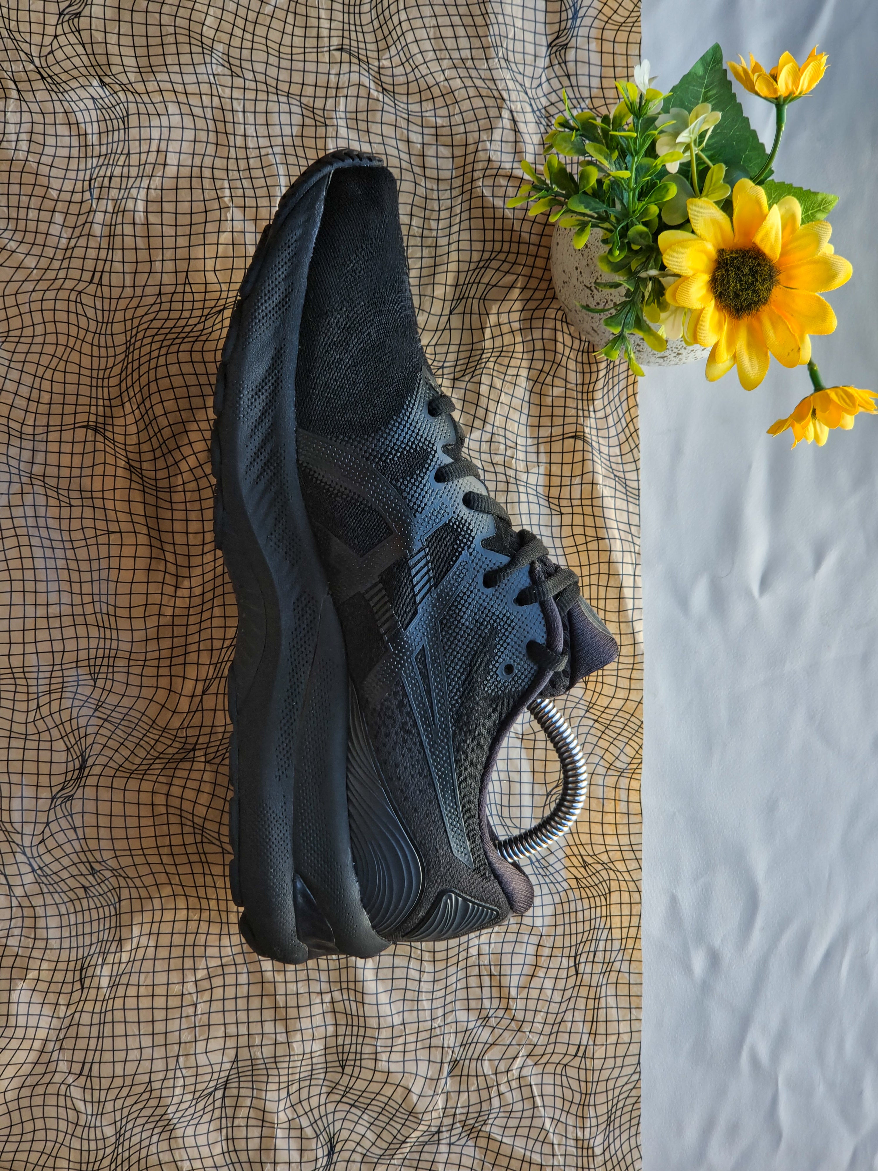 ASICS