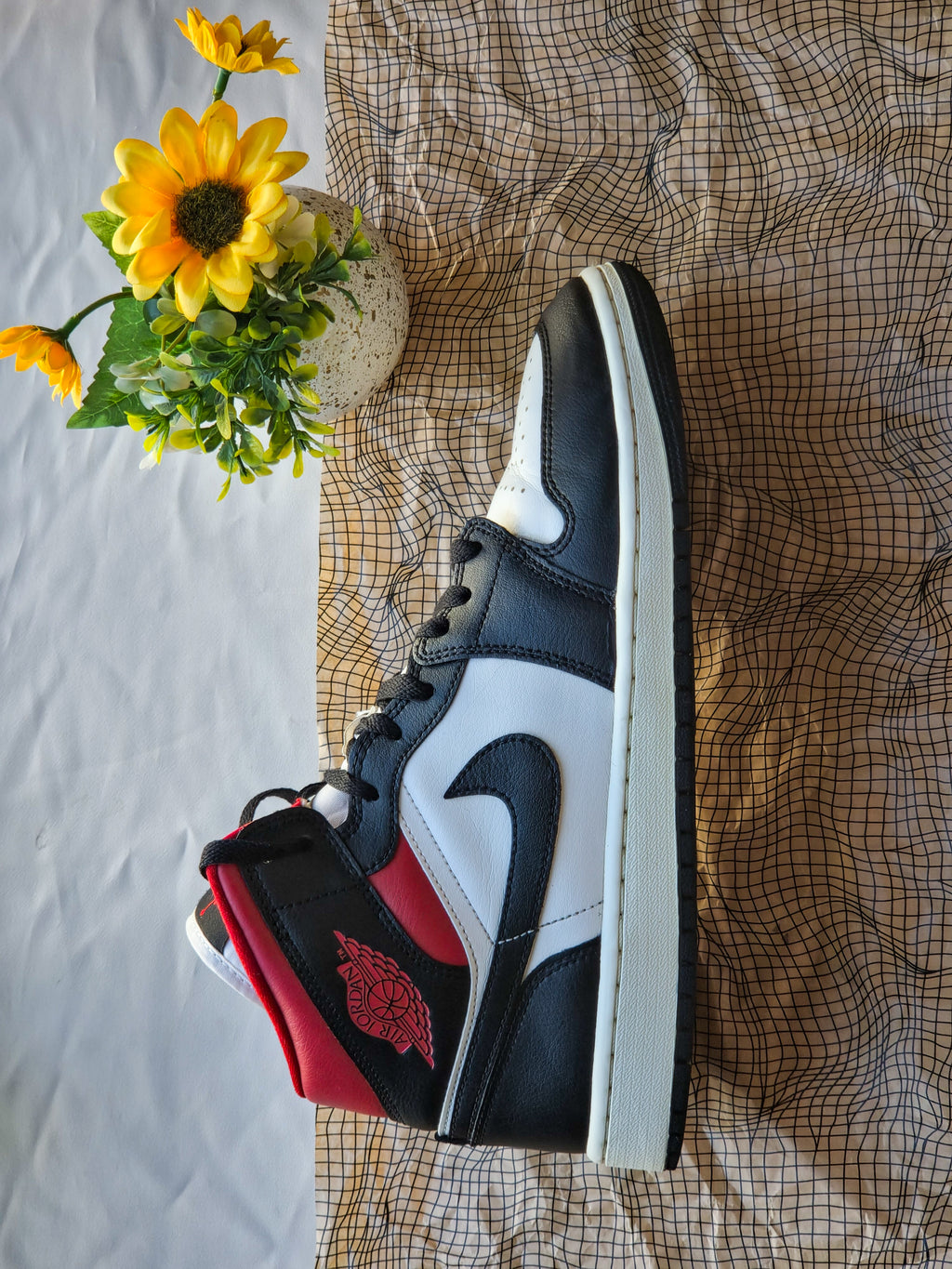 NIKE