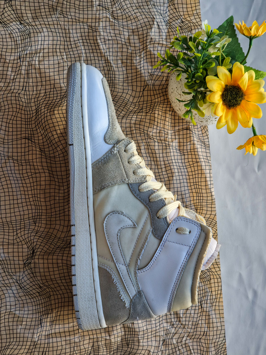 NIKE