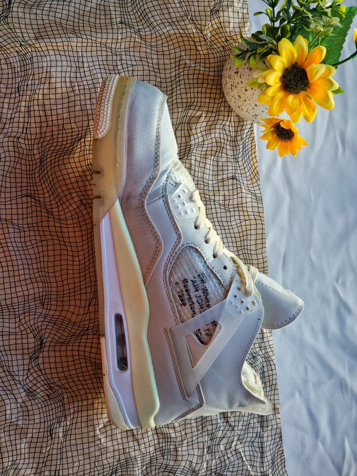 NIKE