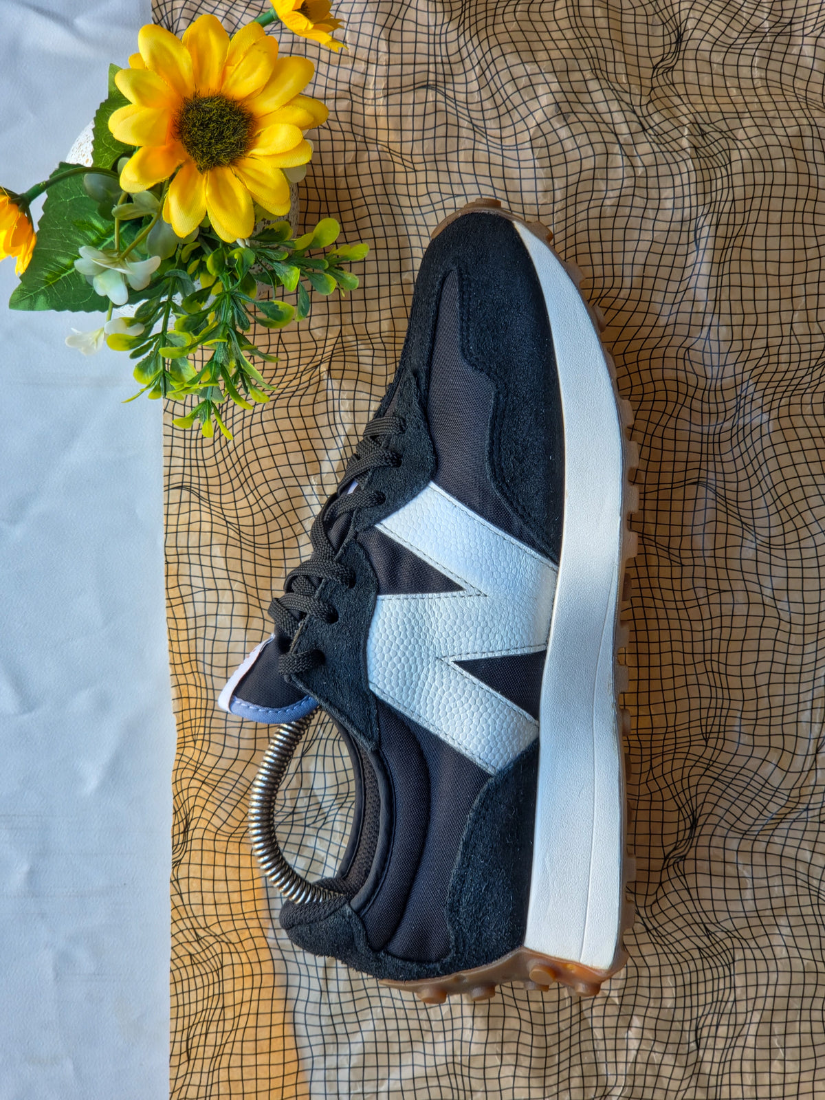 NEW BALANCE
