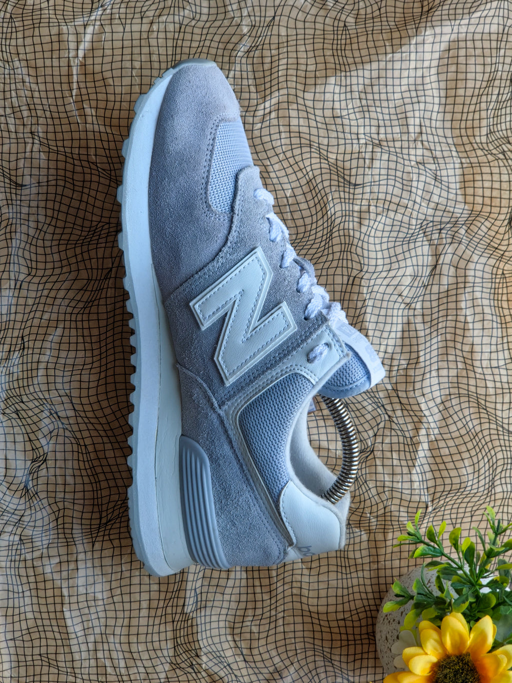 NEW BALANCE