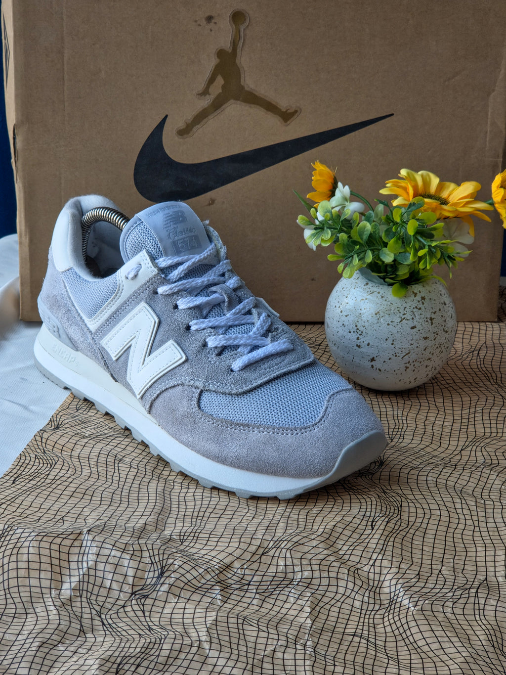 NEW BALANCE