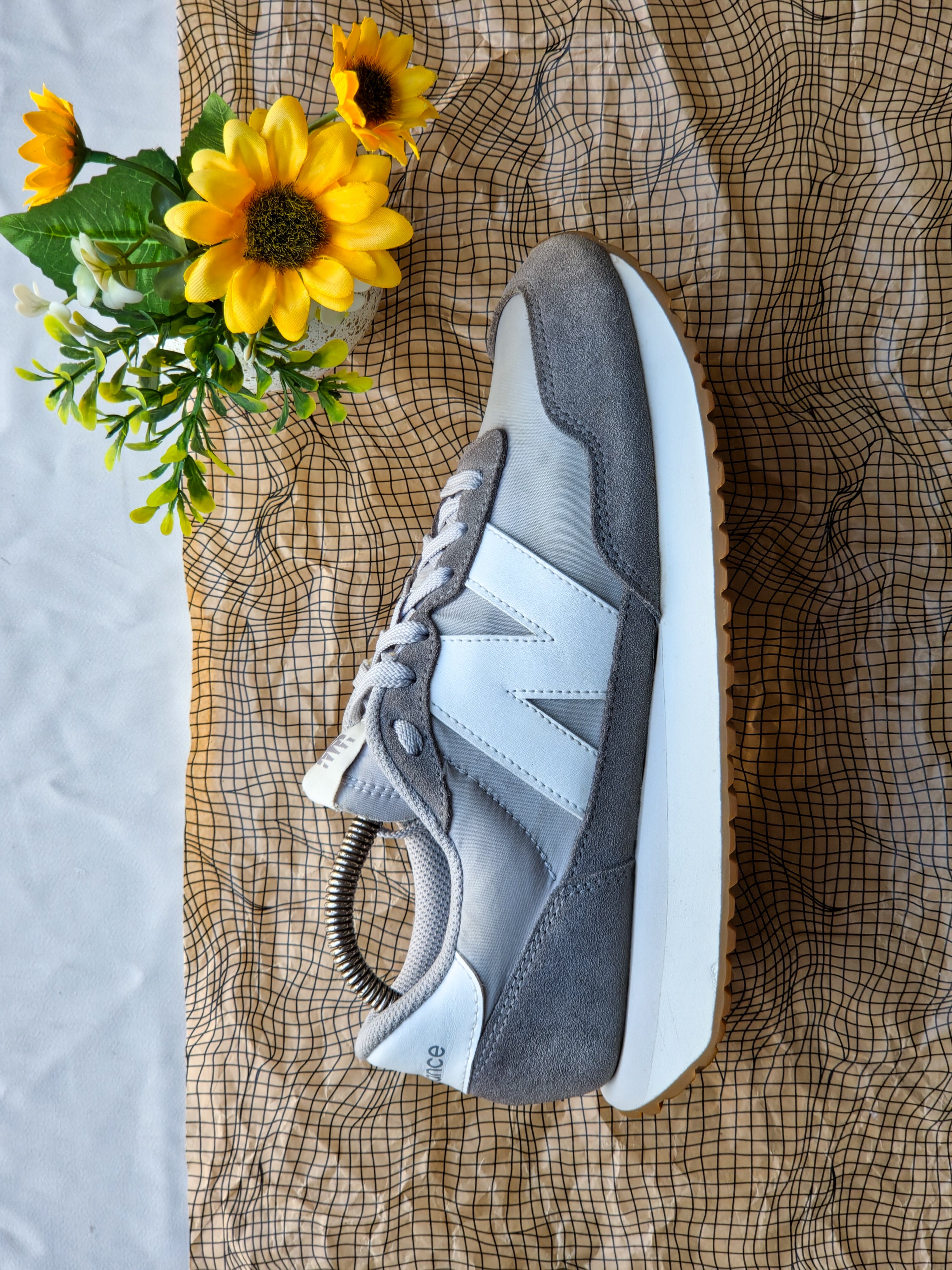 NEW BALANCE