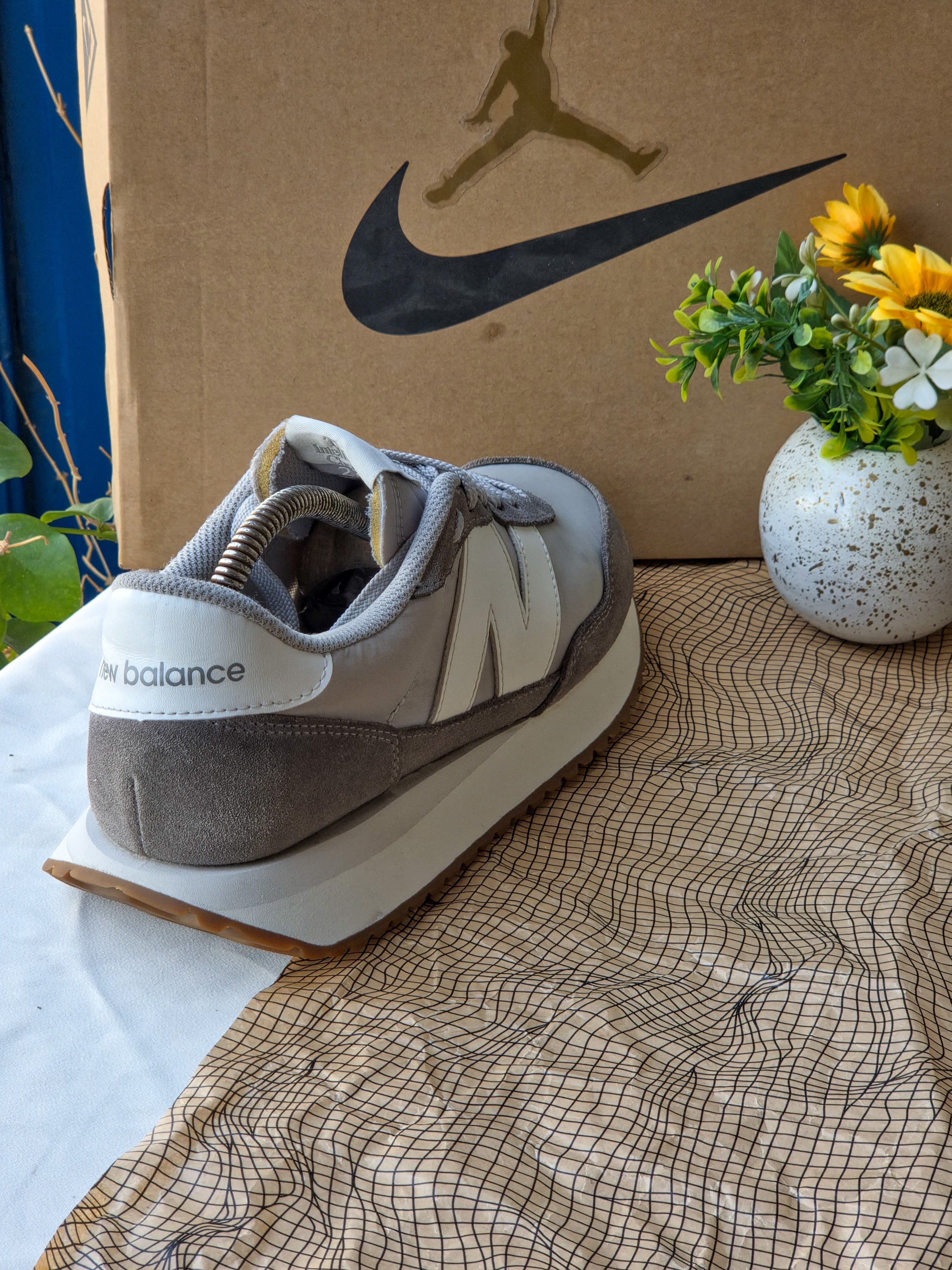 NEW BALANCE