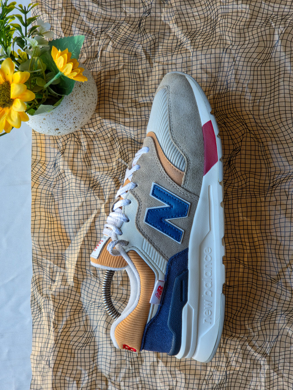 NEW BALANCE