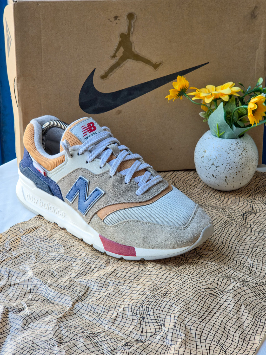 NEW BALANCE