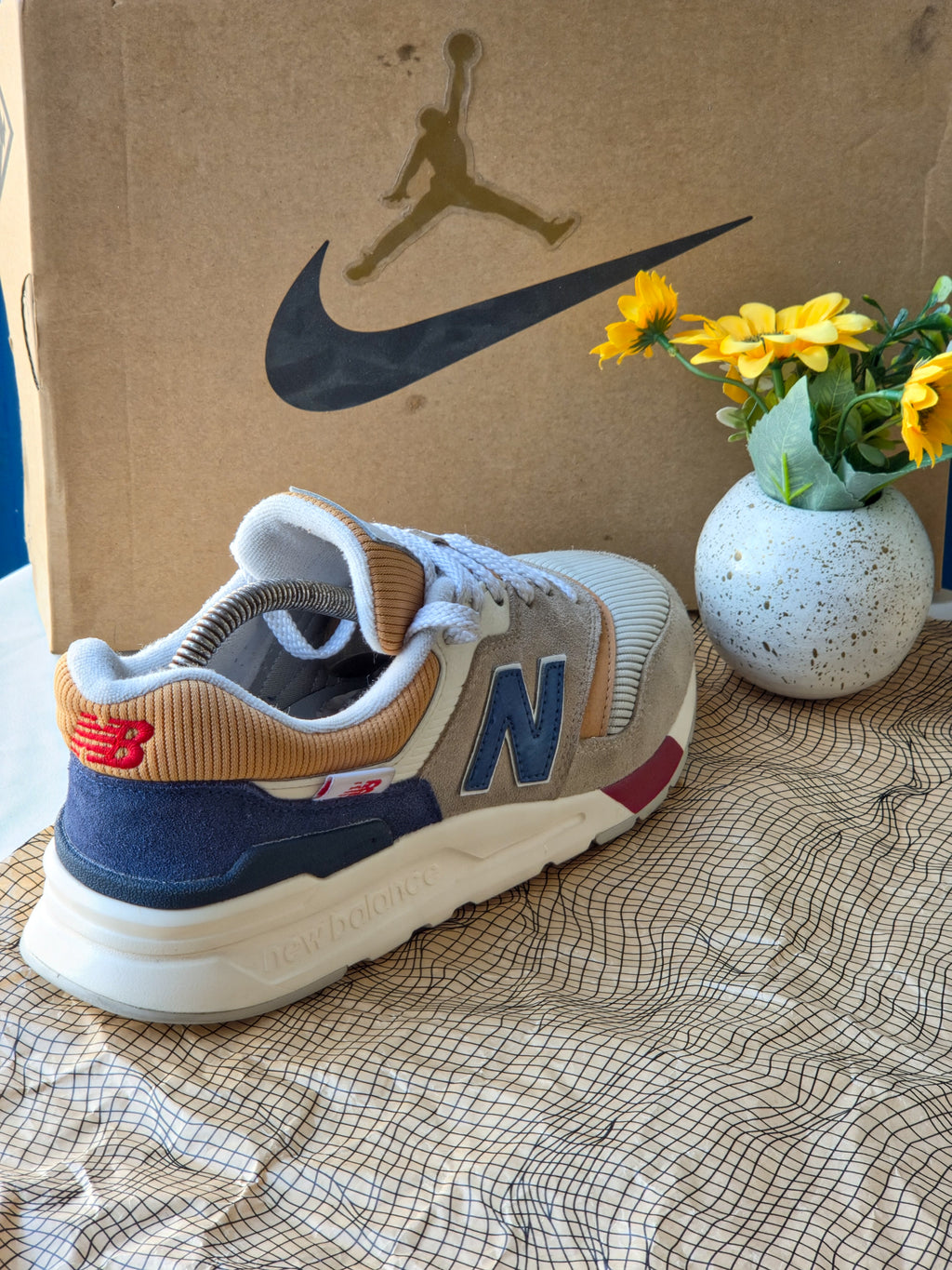 NEW BALANCE