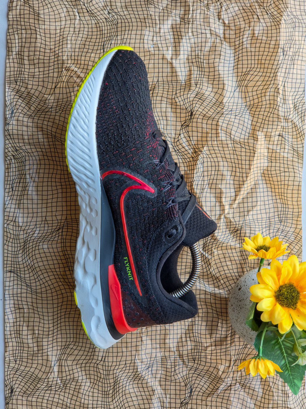 NIKE