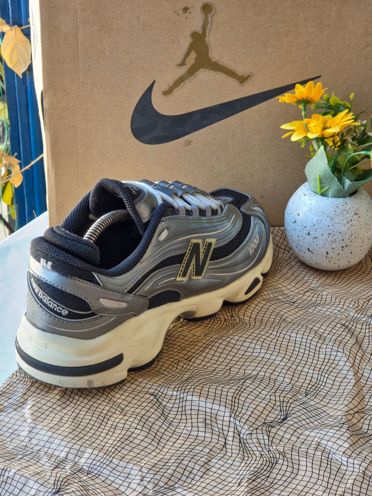 NEW BALANCE