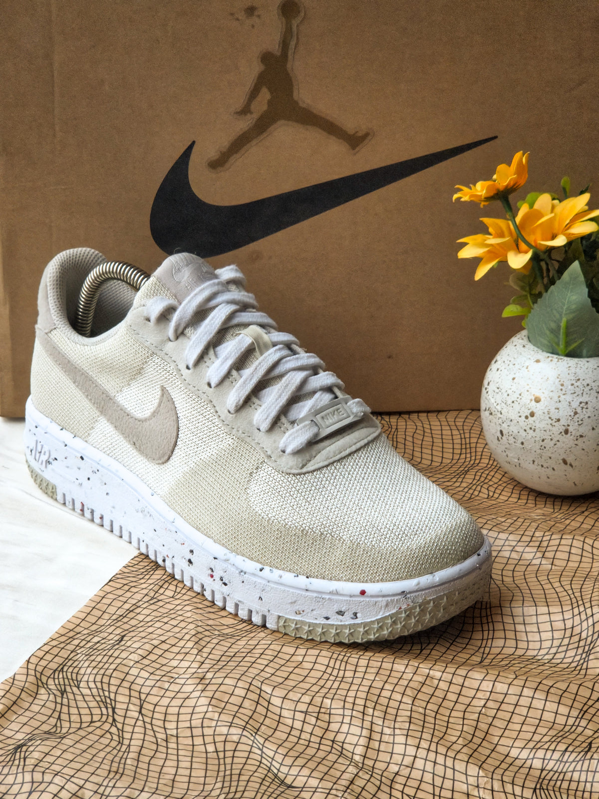 NIKE