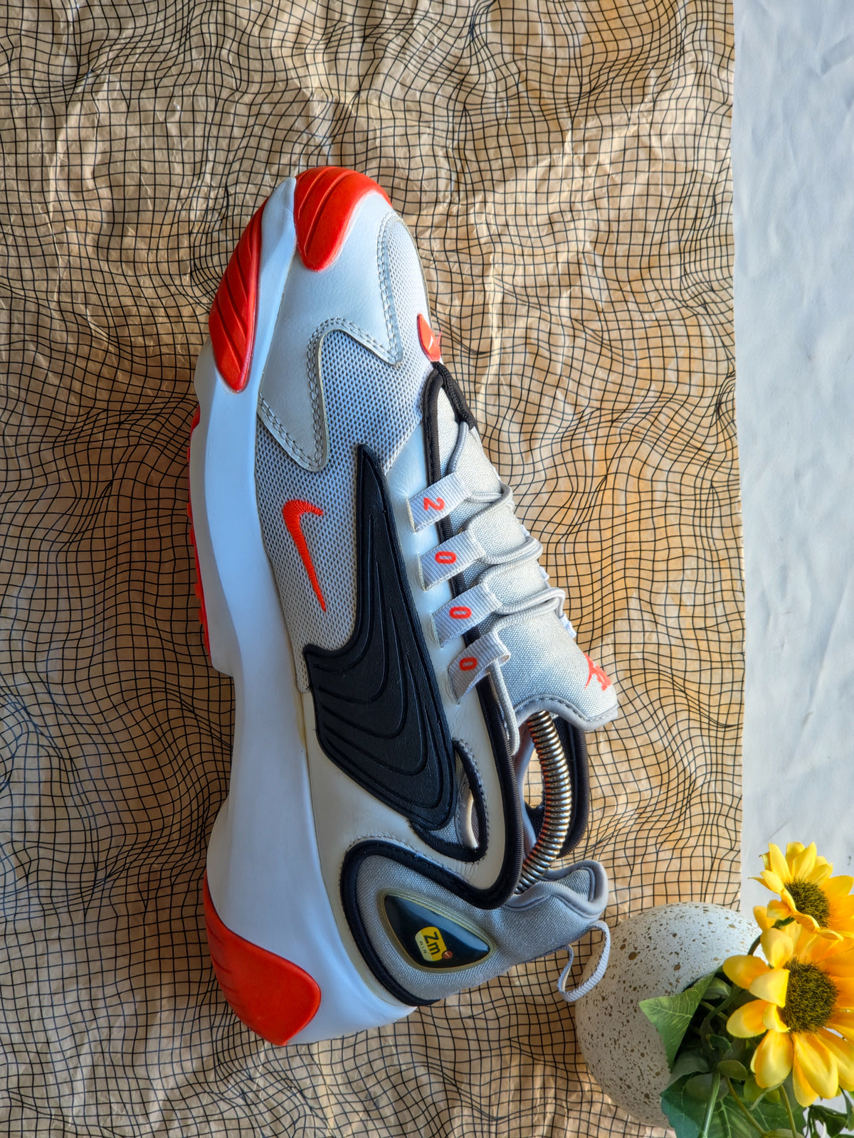 NIKE