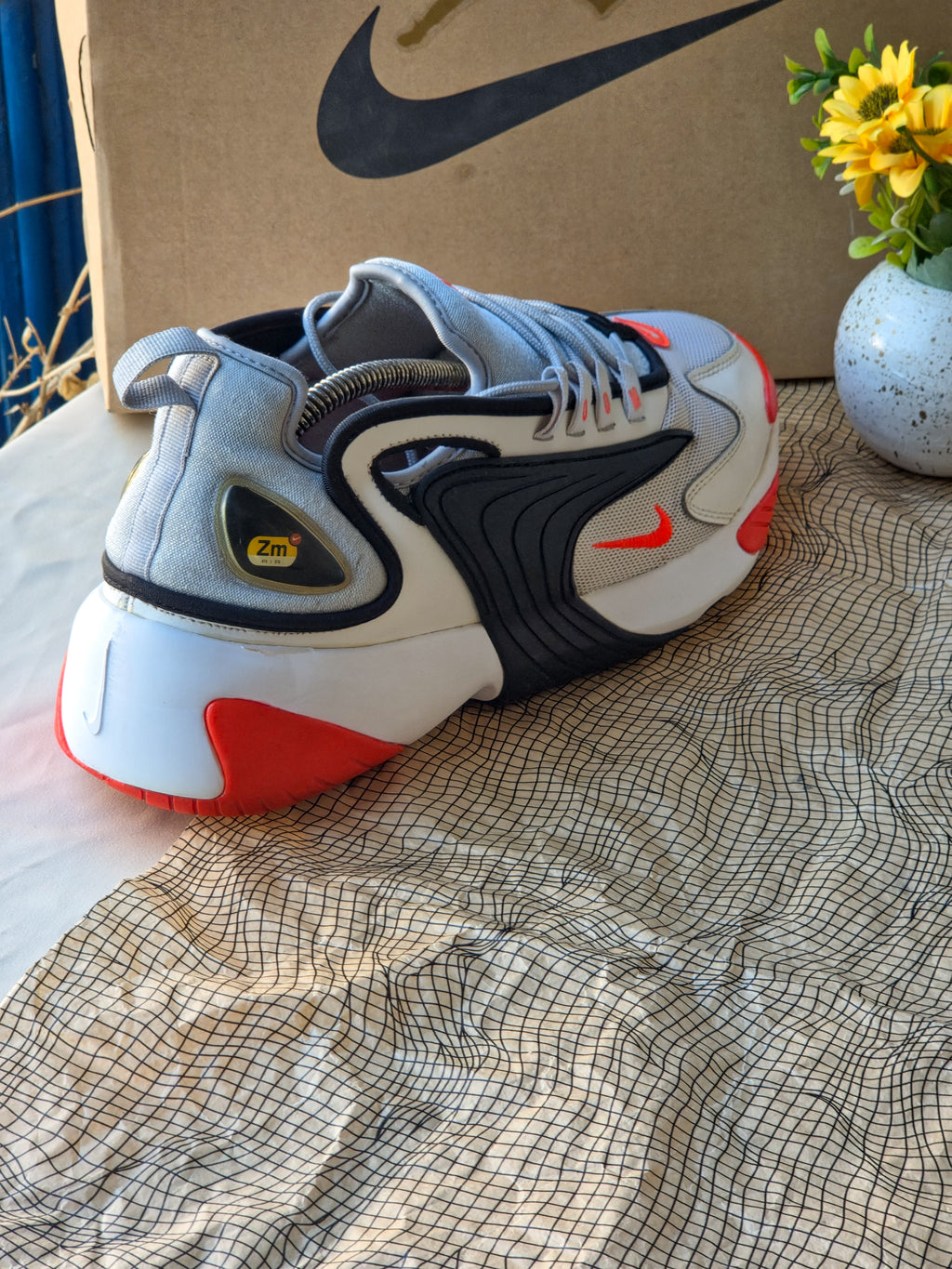 NIKE