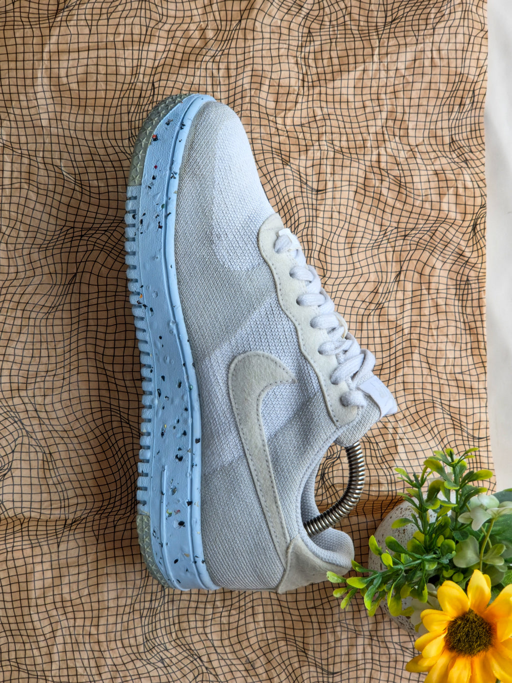 NIKE