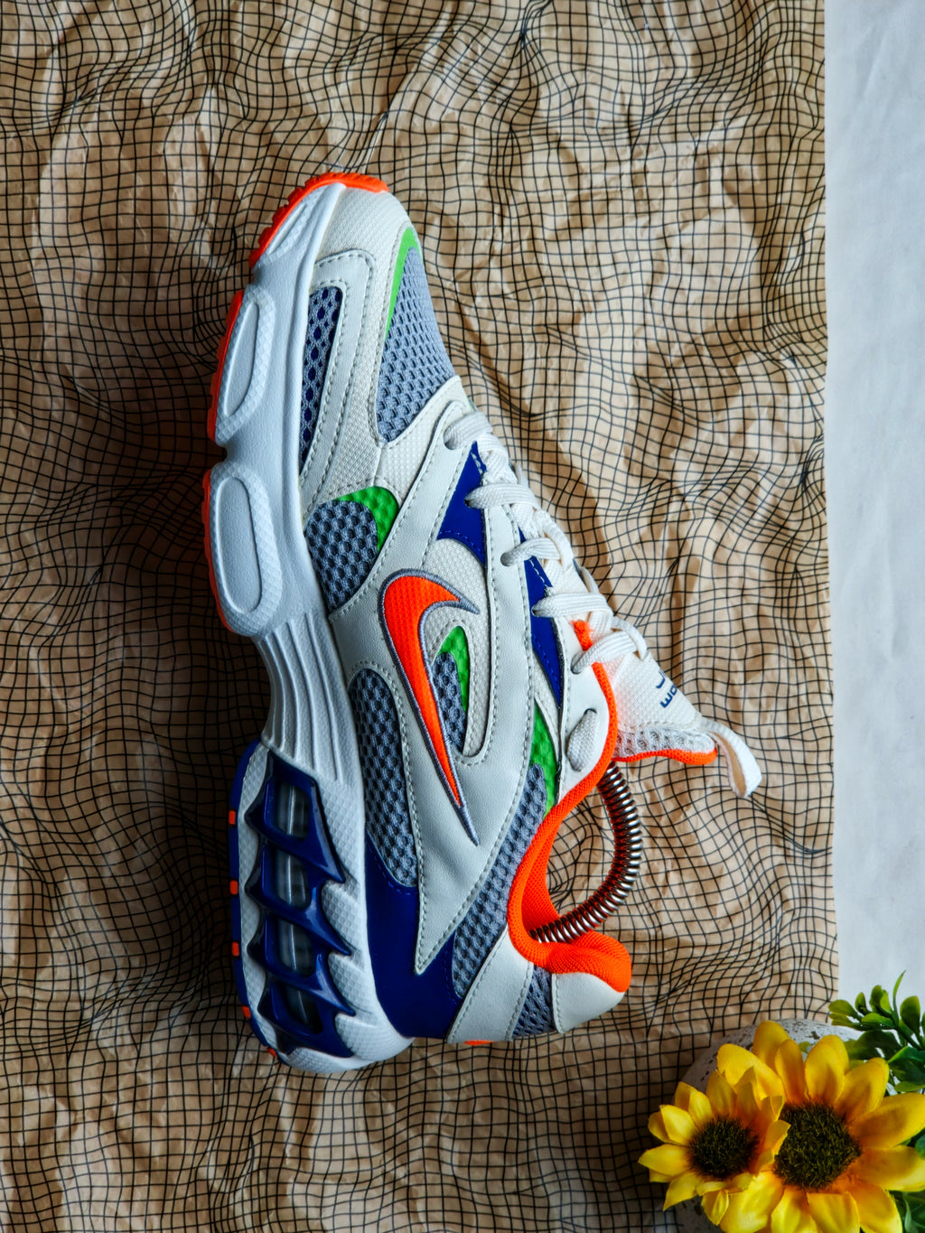 NIKE