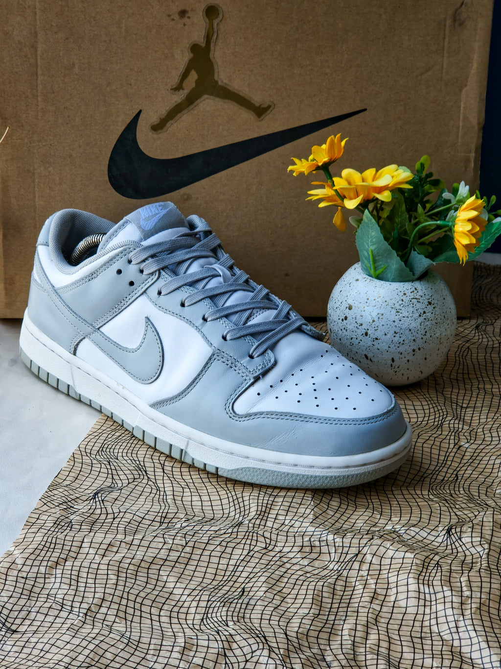 NIKE