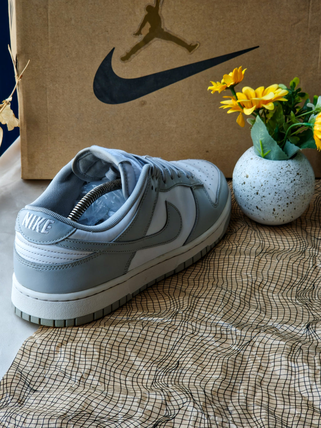 NIKE