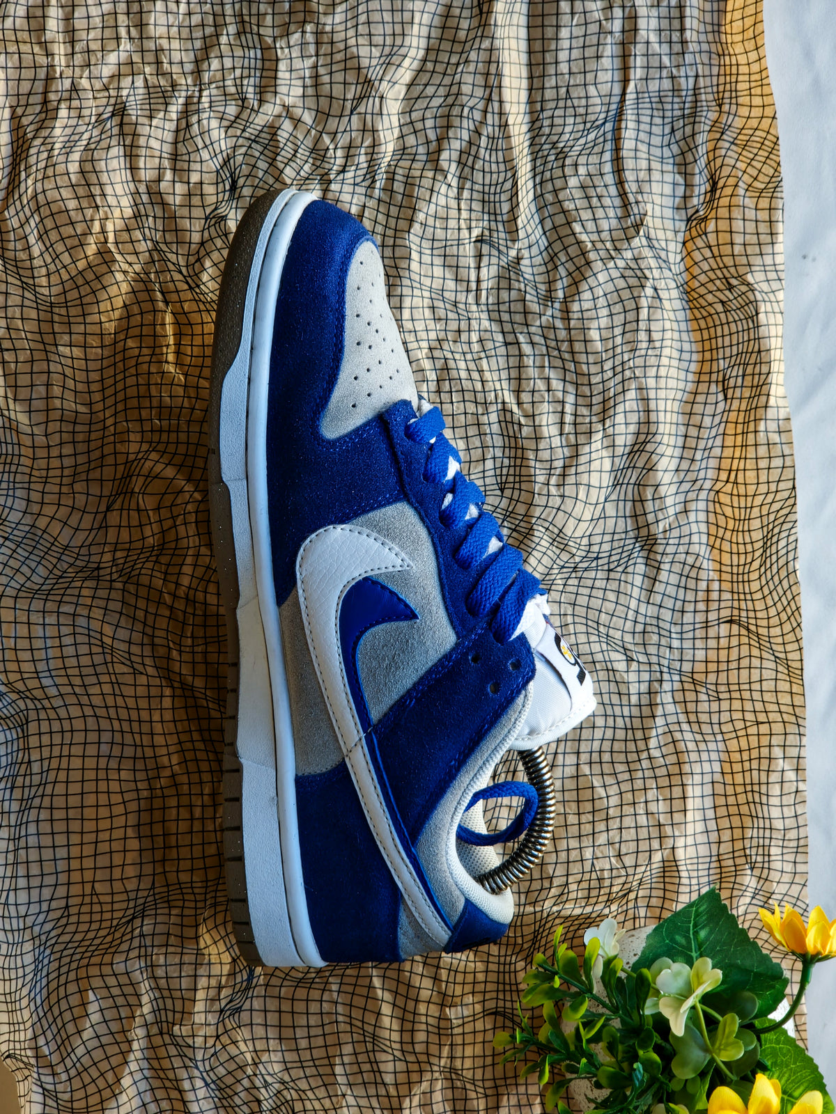NIKE
