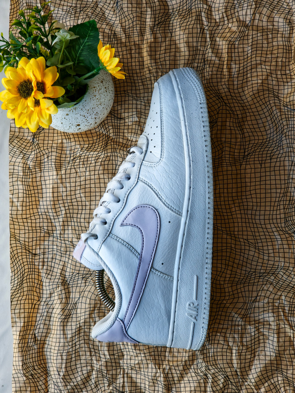 NIKE