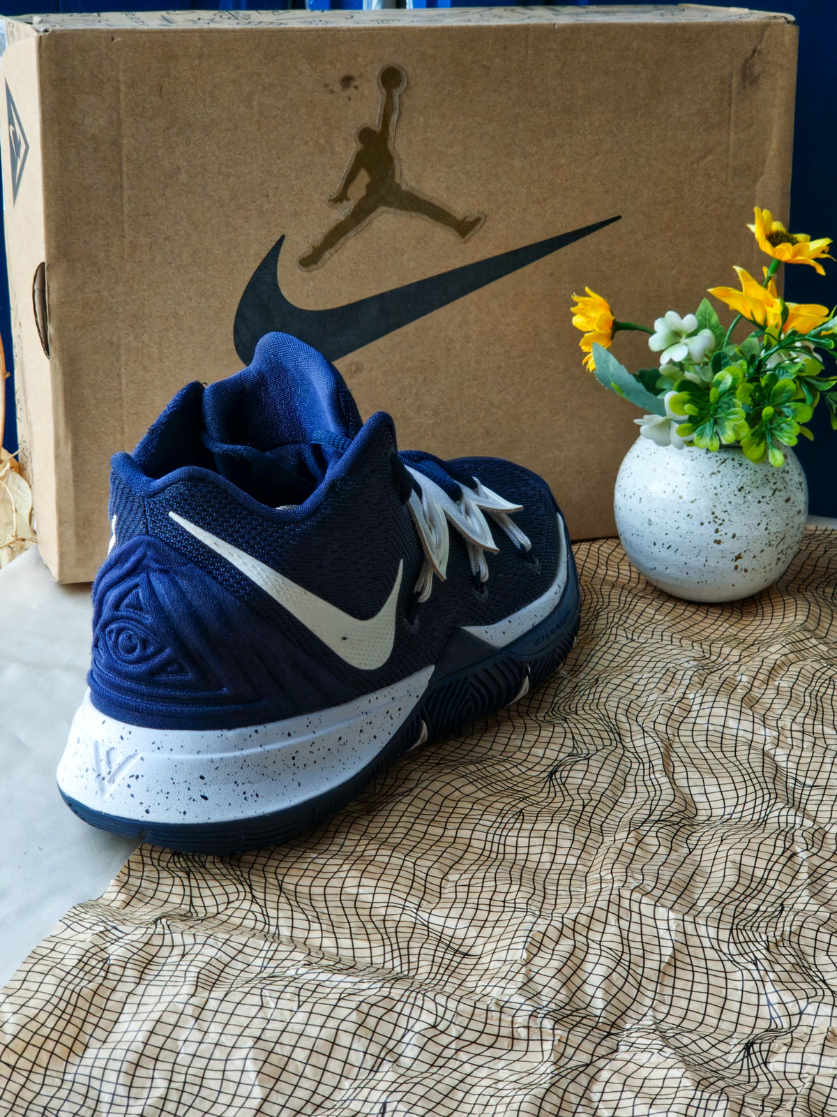 NIKE