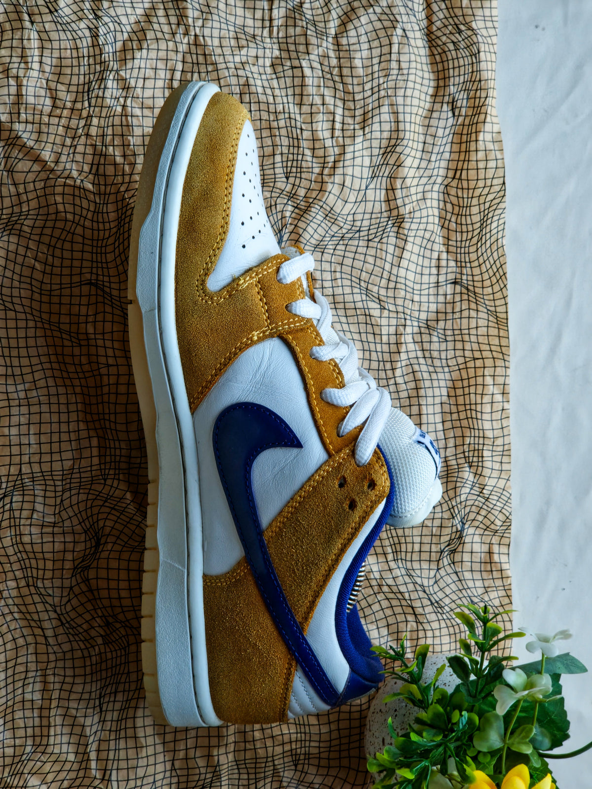 NIKE