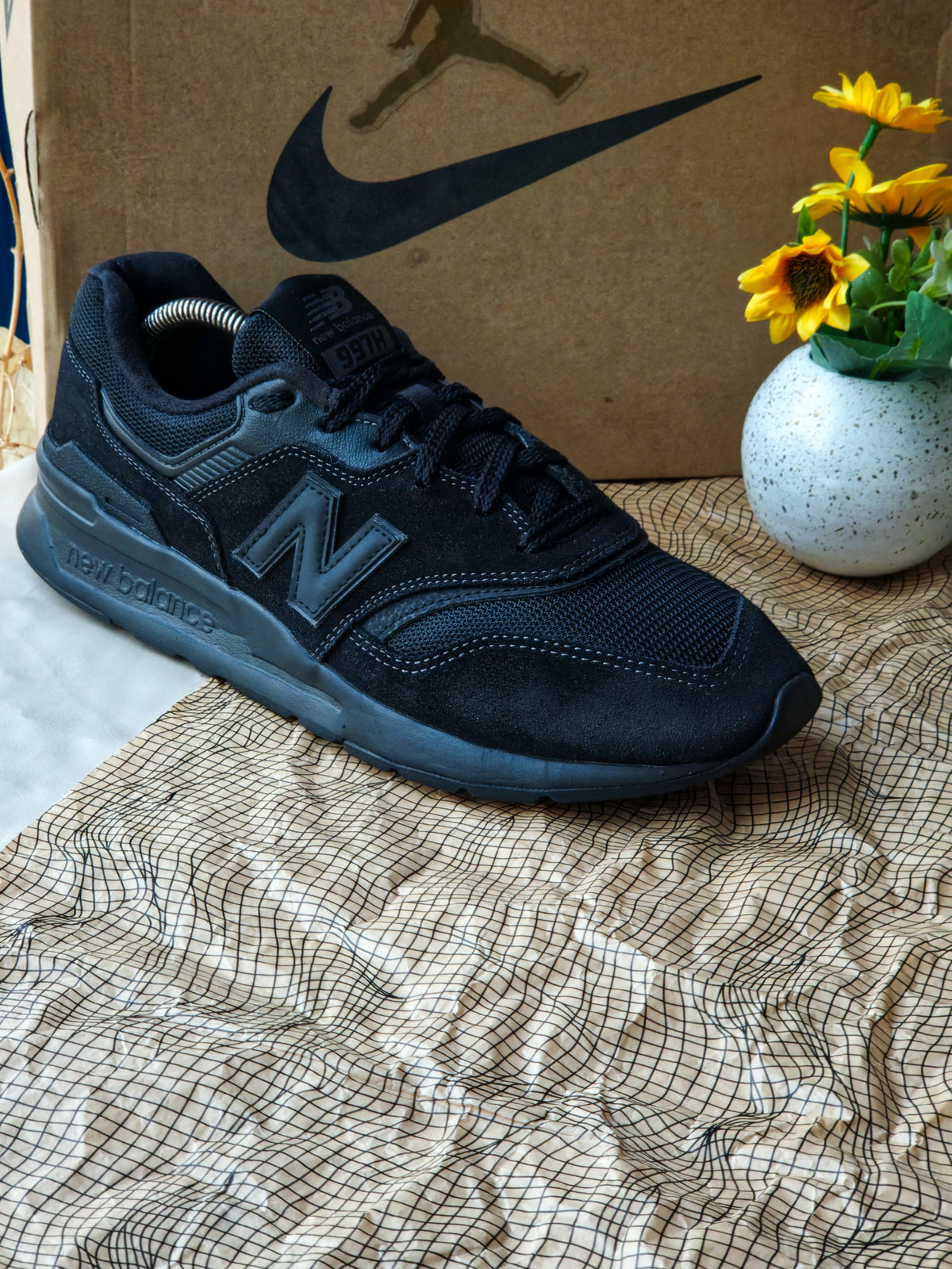 NEW BALANCE
