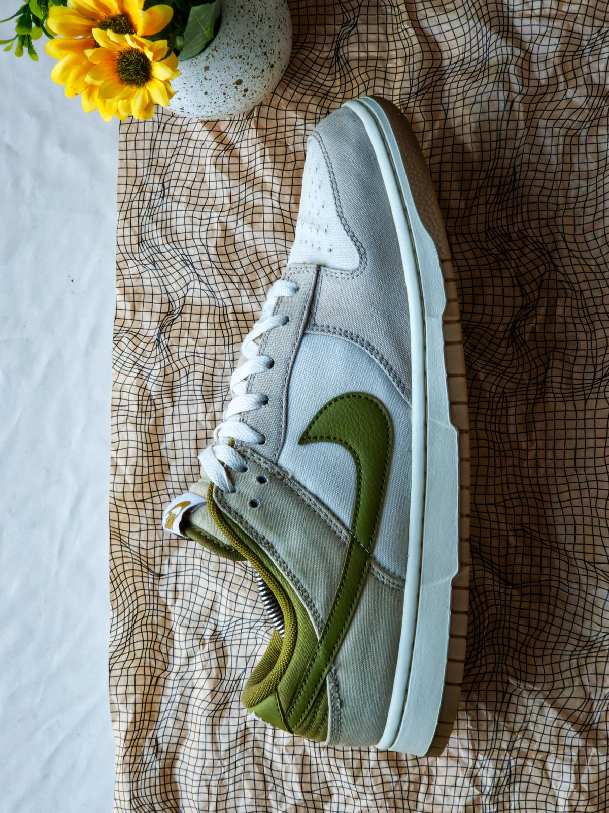 NIKE