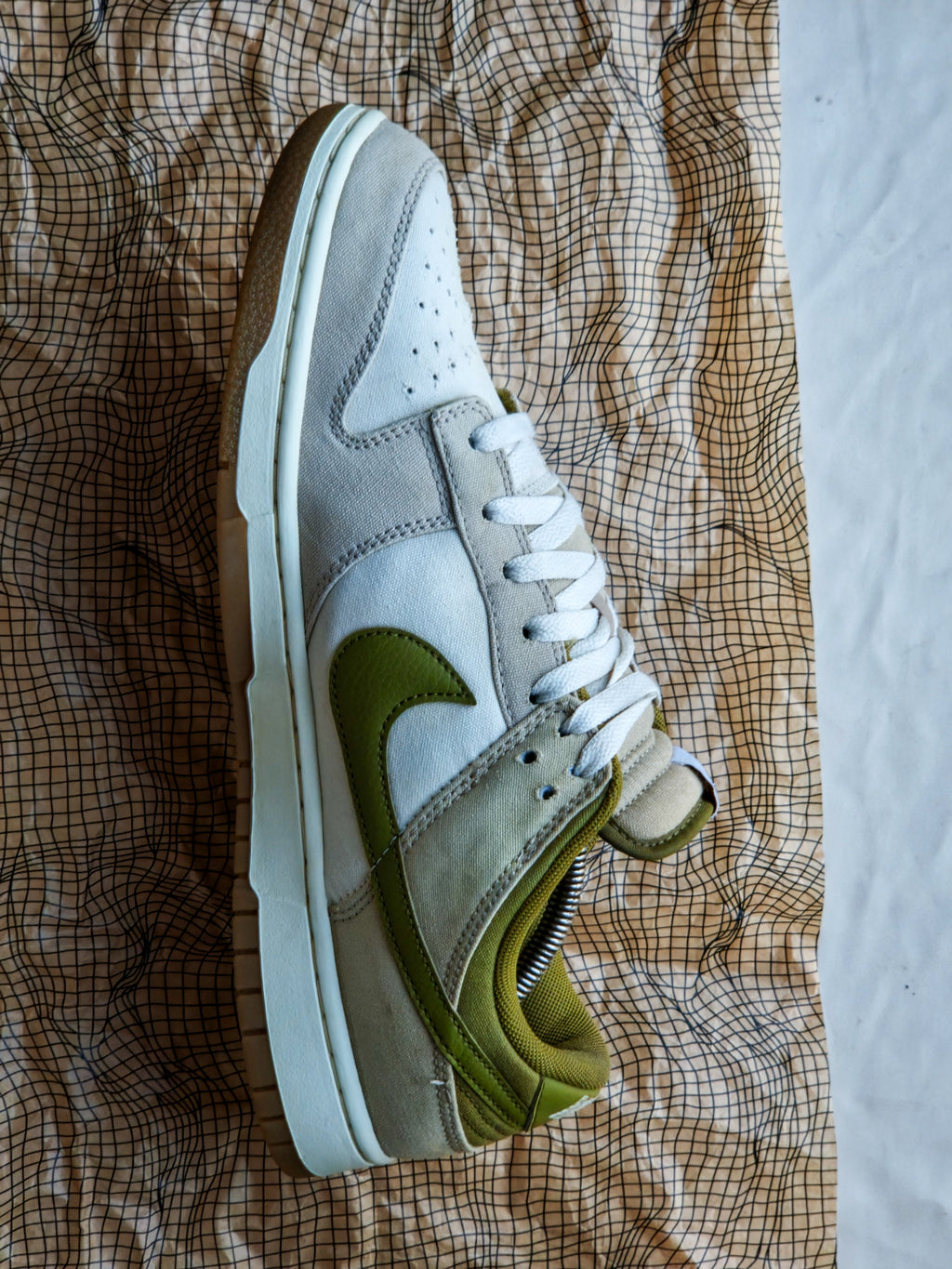 NIKE