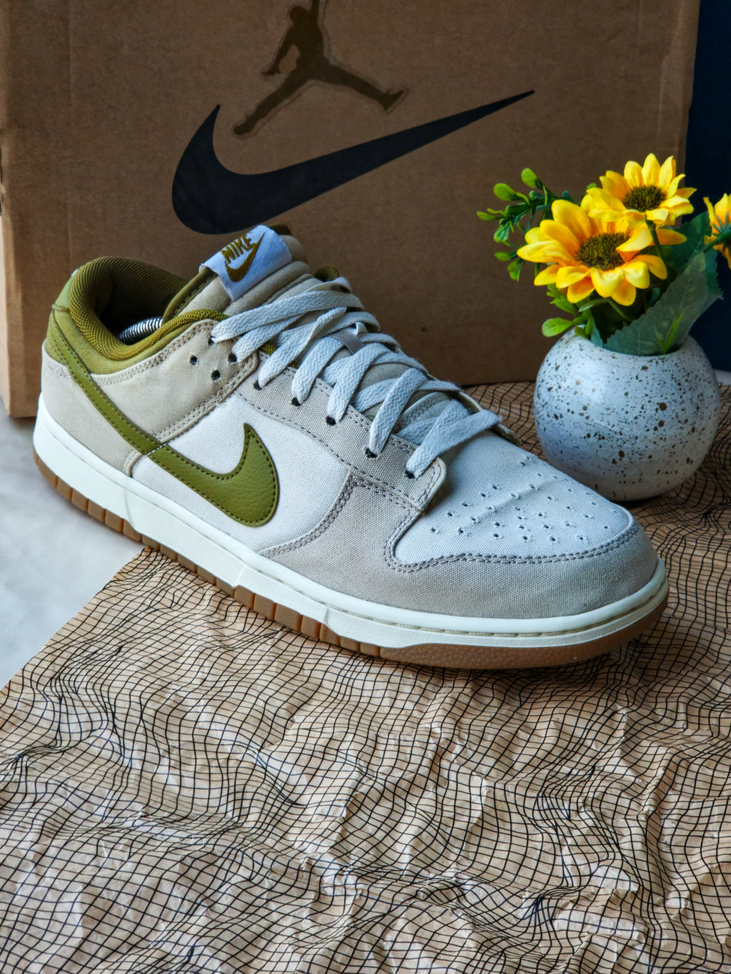 NIKE