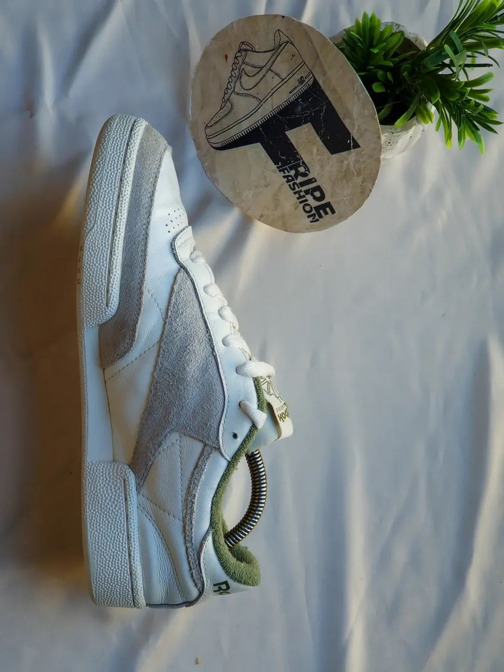 REEBOK