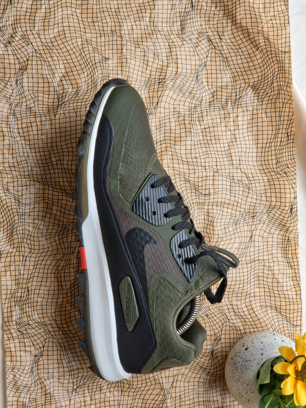 NIKE